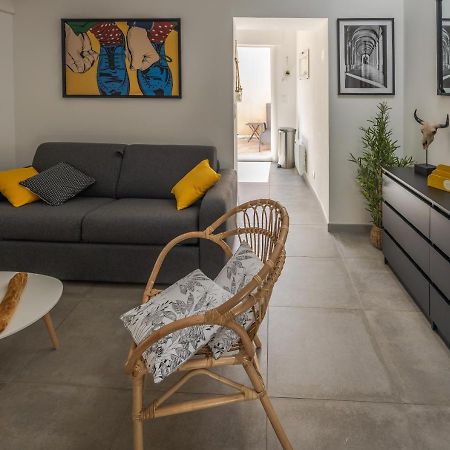 Appartement Terrasse Climatise Calme En Centre-Ville LʼIsle-sur-la-Sorgue Buitenkant foto